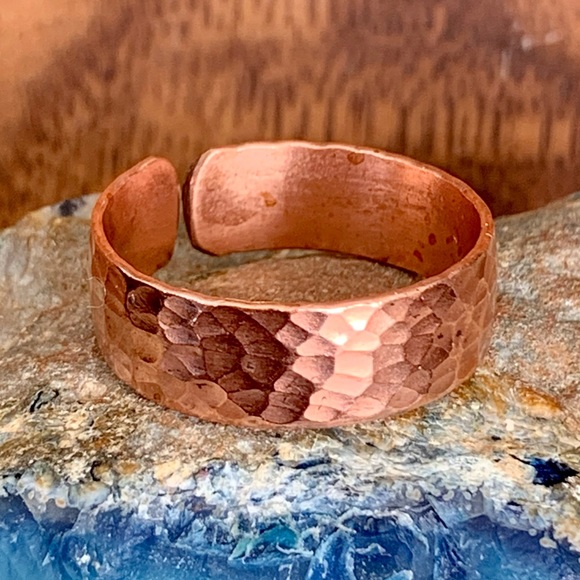 Hammered Copper Ring - Picture 3 of 9